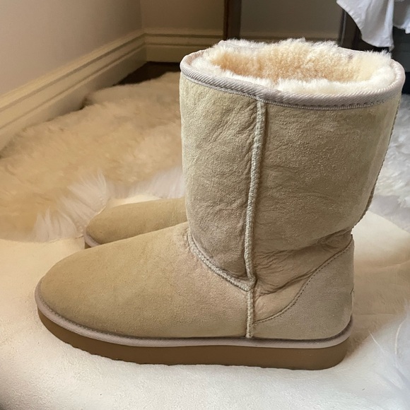 VINTAGE / RARE ugg Australia mens classic short boots - Picture 1 of 4